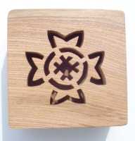 Celtic Cross design - view of lid